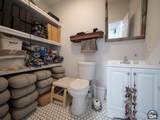 1013 Zapata St - Photo 19