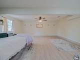 1013 Zapata St - Photo 22