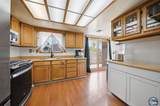 304 H St - Photo 9
