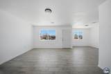 1077 Wozencraft St - Photo 8