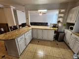 1215 Ivy St - Photo 7