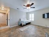 1015 Crestview Dr - Photo 19