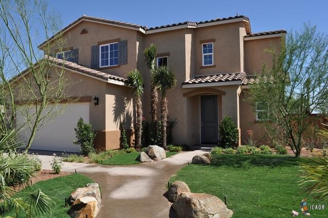 613 Las Lomas - Photo 1