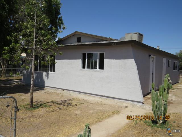 560 Ulloa Ave - Photo 1