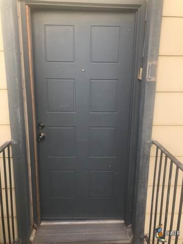 1736 Olive Ave - Photo 1