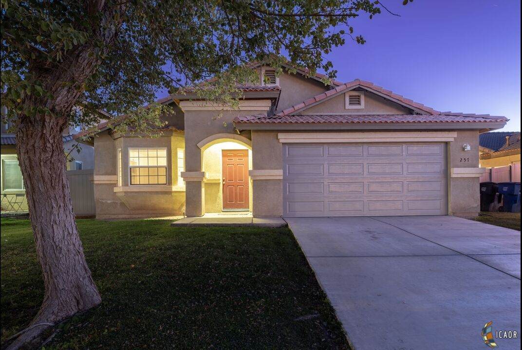 257 Rosarito Dr - Photo 1