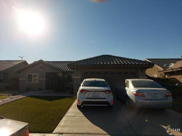 2217 Taft Ave - Photo 1
