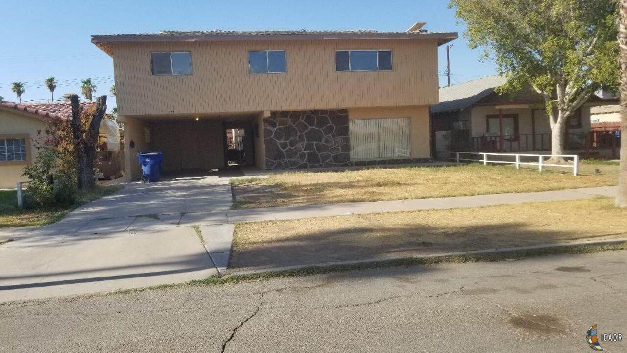 455 Washington St - Photo 1