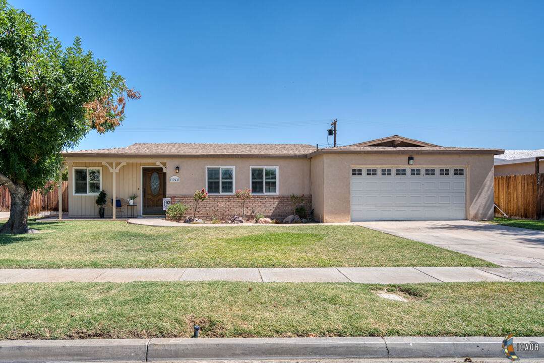 1246 Smoketree Dr - Photo 1