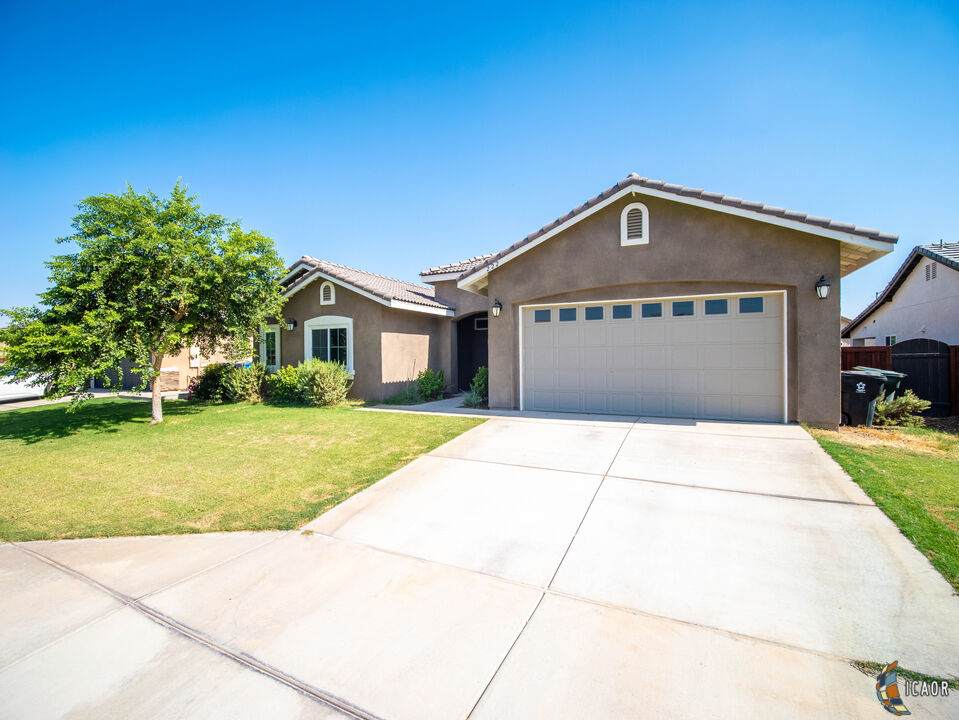 222 Bell Ct - Photo 1