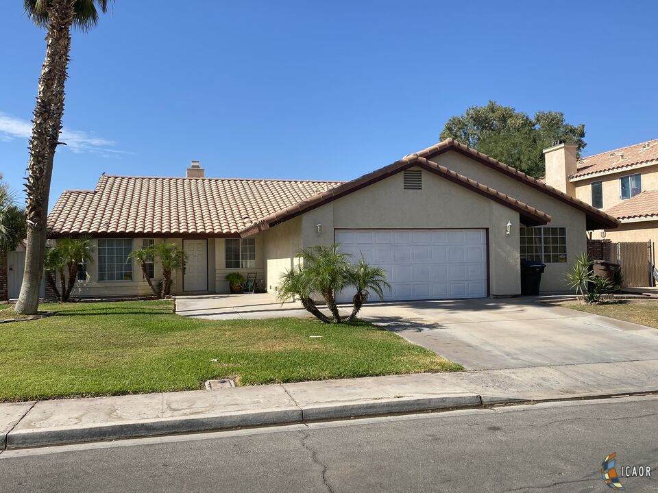 1112 Obeliscos St - Photo 1