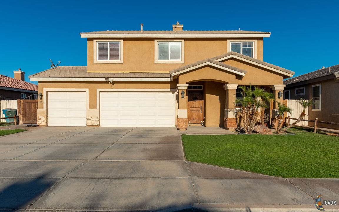 2468 Stapleton Ave - Photo 1