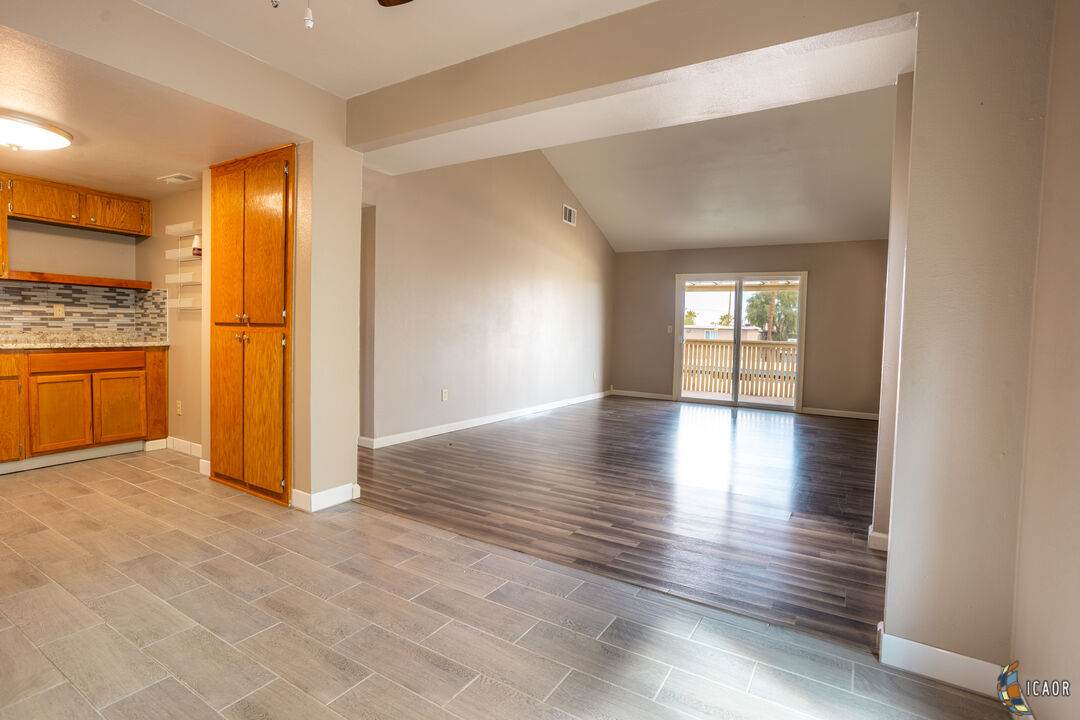1736 Olive Ave - Photo 1