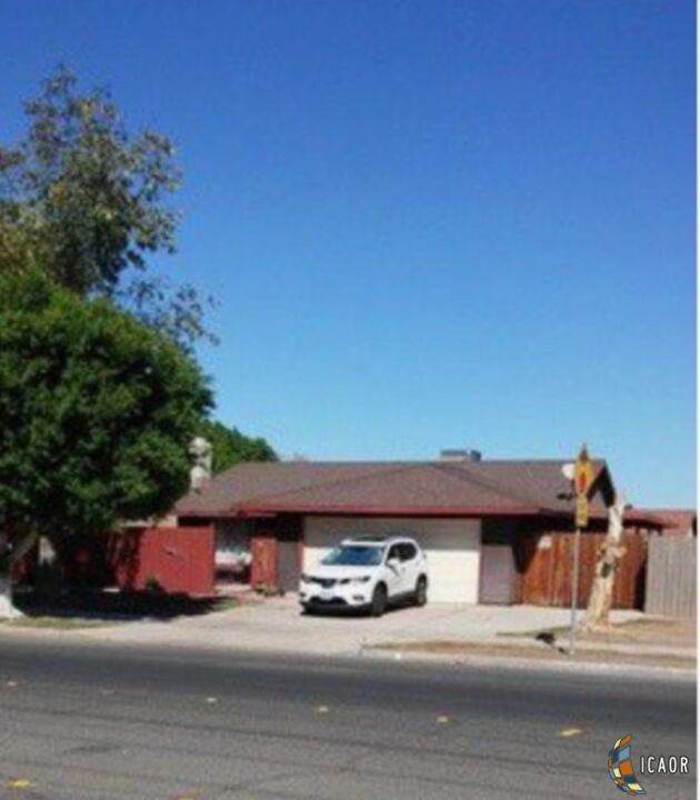 2170 Ross Ave - Photo 1