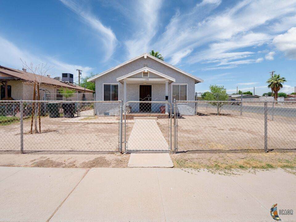 1195 E St - Photo 1