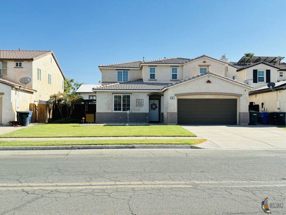 835 Palmview Ave - Photo 1