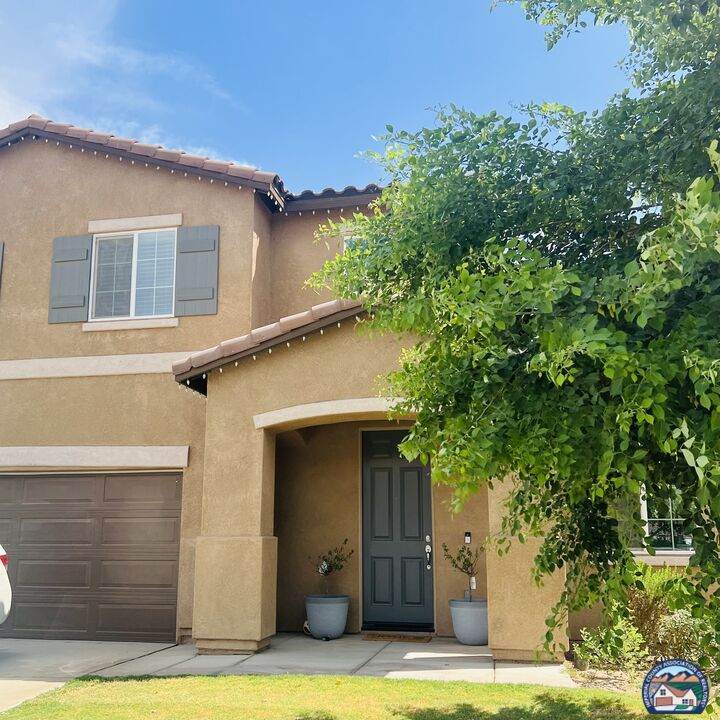 641 Las Lomas St - Photo 1
