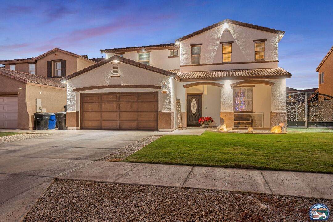 866 Valleyview Ave - Photo 1