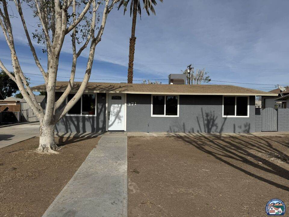 371 Driftwood Pl - Photo 1