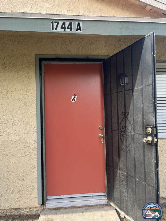 1744 Brighton Ave - Photo 1