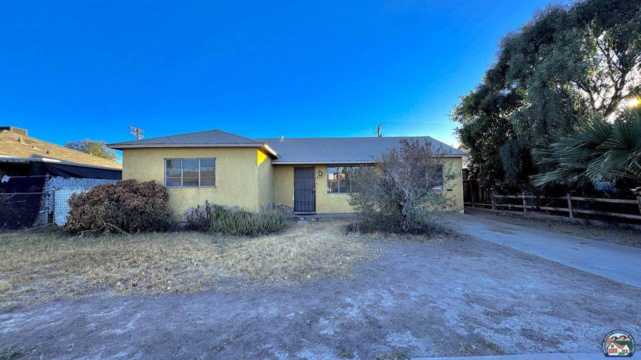 827 Scott Ave - Photo 1