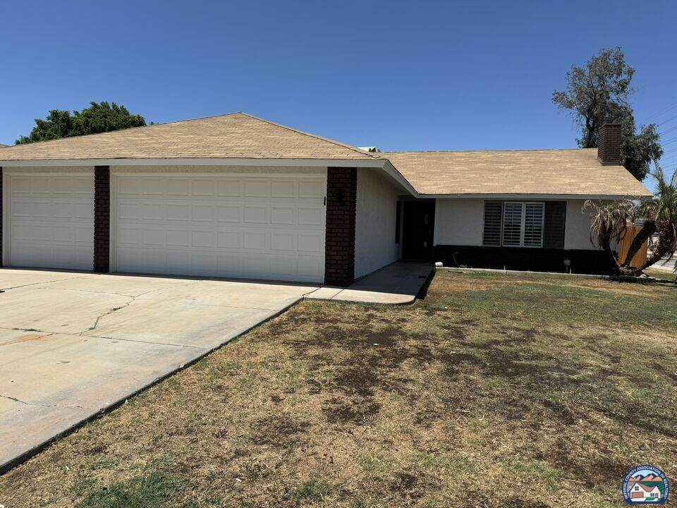 203 Duarte St - Photo 1