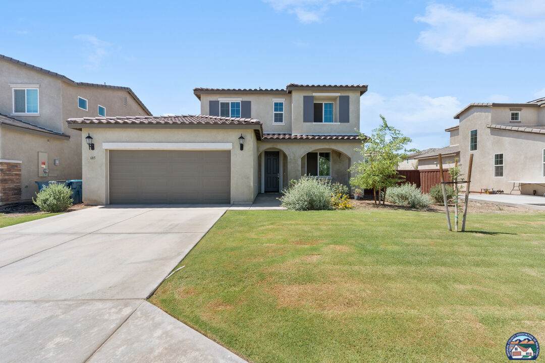685 Linda Vista St - Photo 1