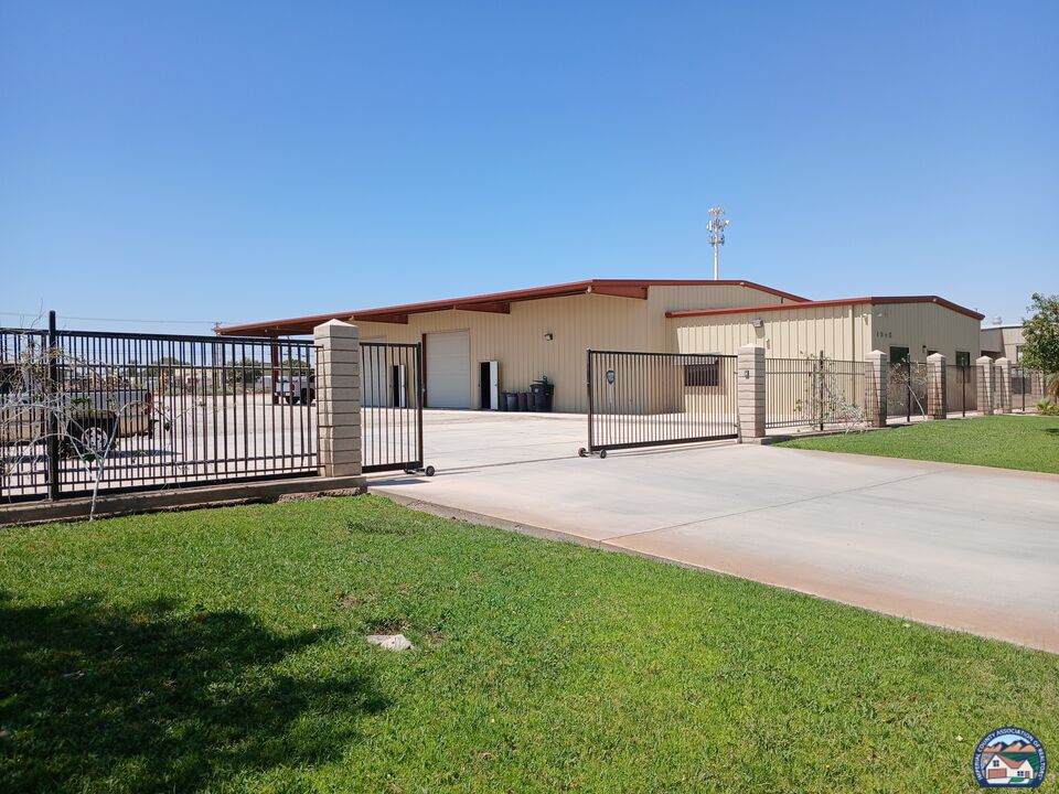 1548 Jones St - Photo 1