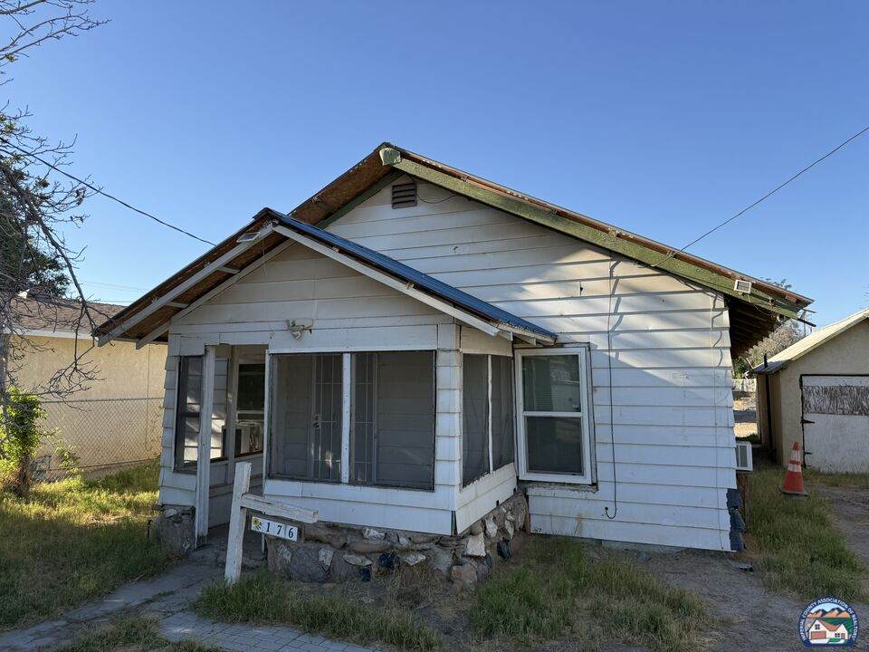 176 6th Street - Photo 1