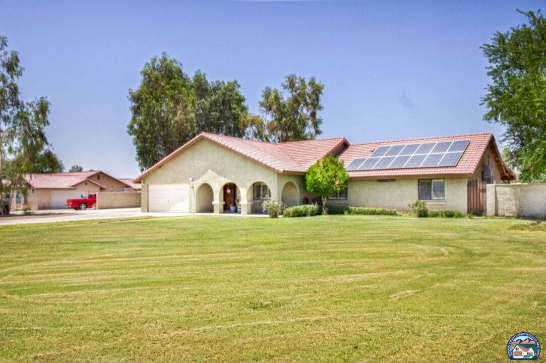 556 Apolonia Dr - Photo 1