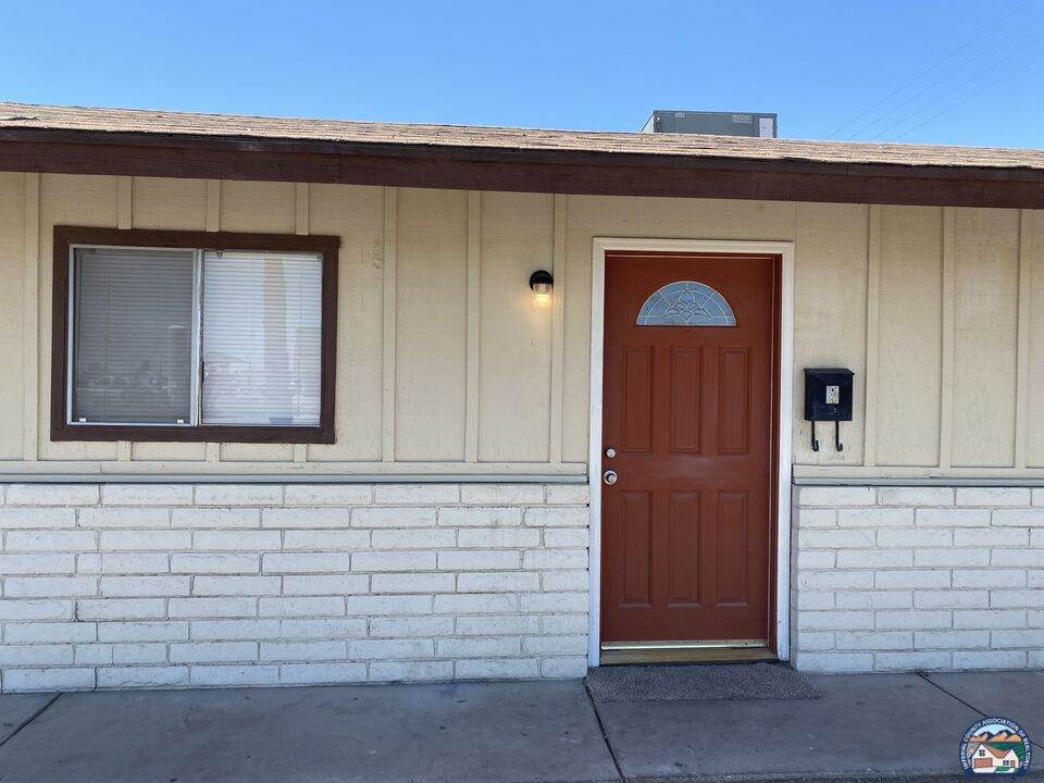 1880 4th St - Photo 1