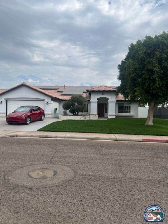 909 Calle Del Cielo - Photo 1