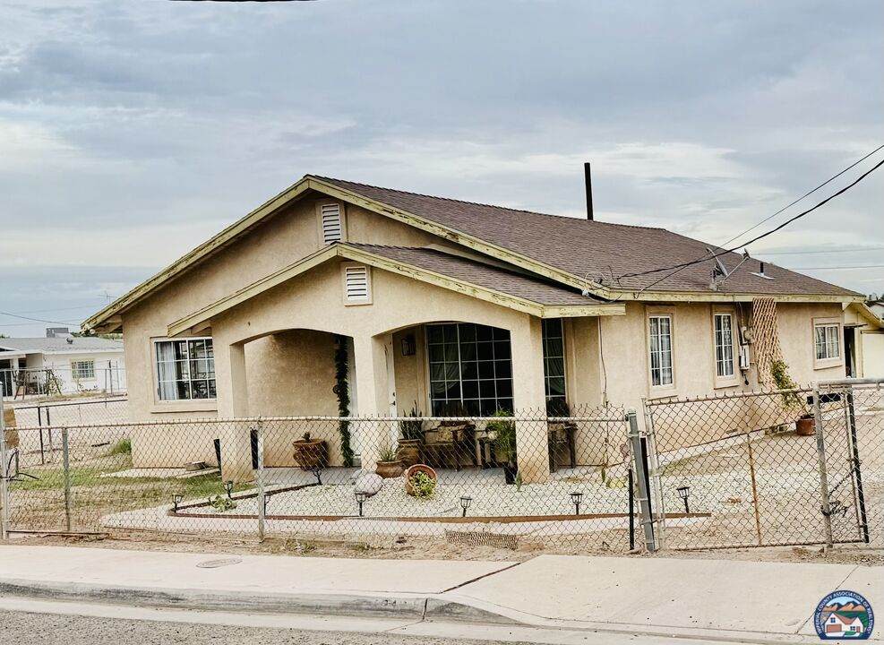 1214 C N Perry St - Photo 1