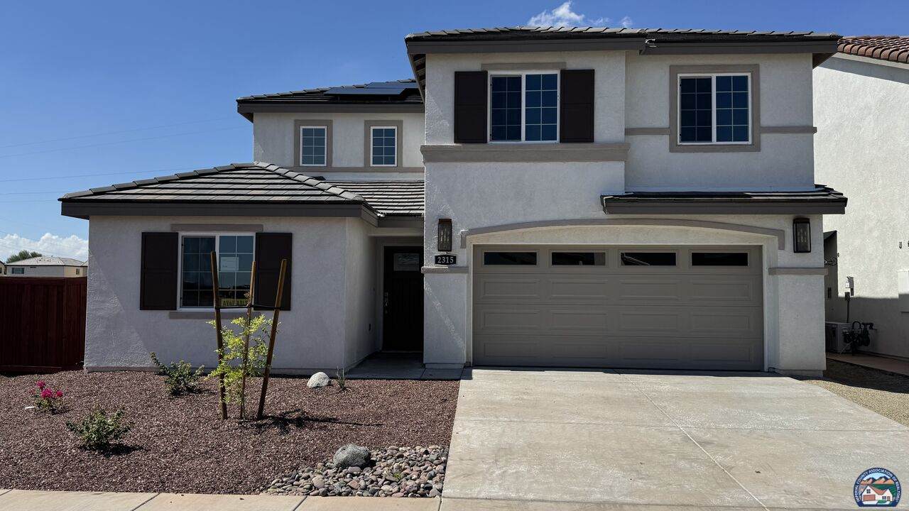 2315 Paige Ave - Photo 1