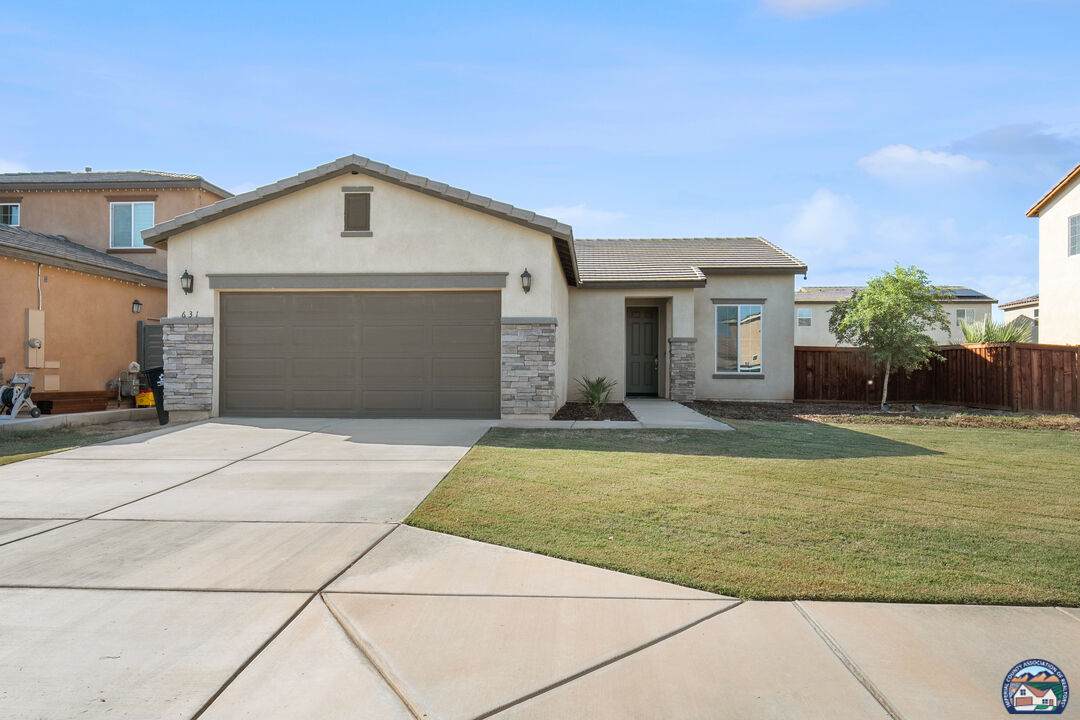 631 Las Villas St - Photo 1