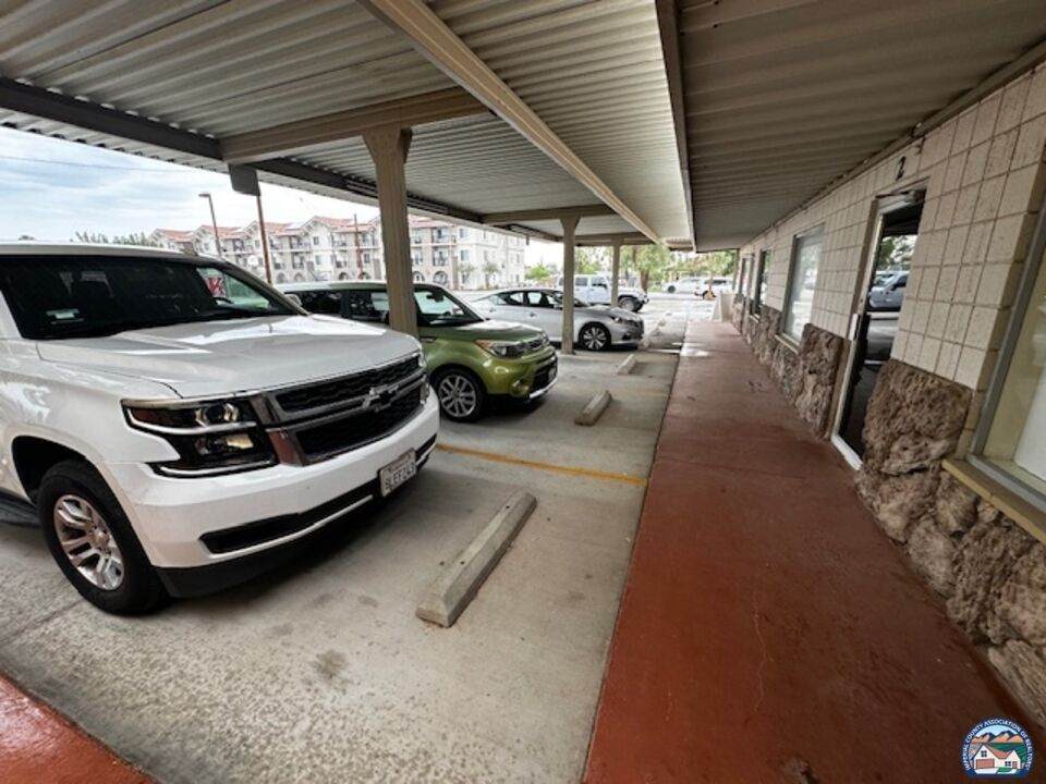 400 Imperial Ave - Photo 1