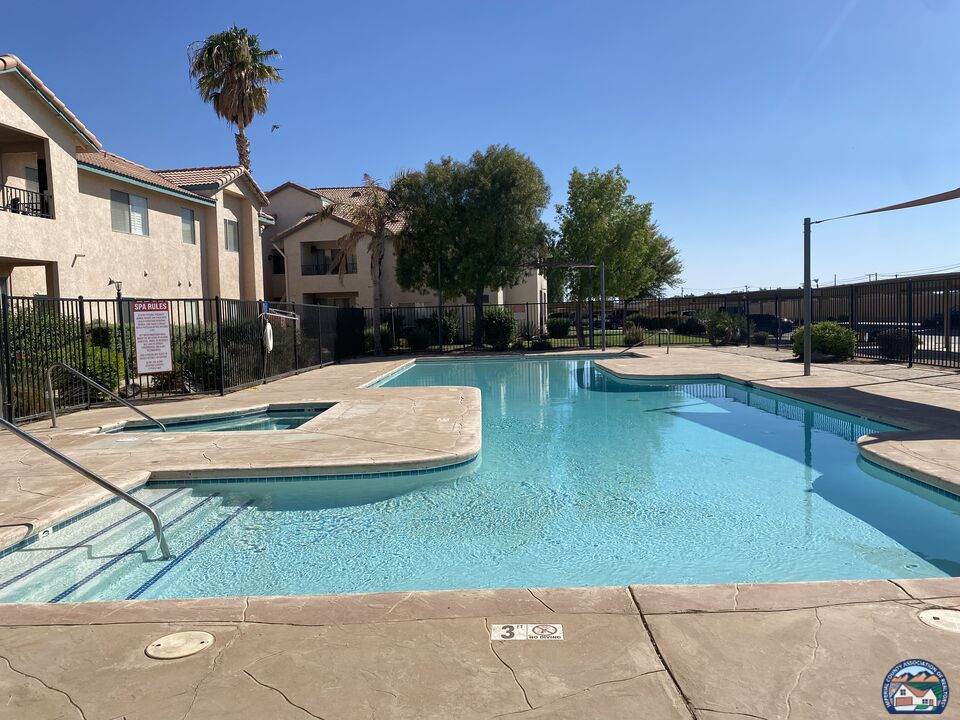 1200 Rodeo Dr - Photo 1