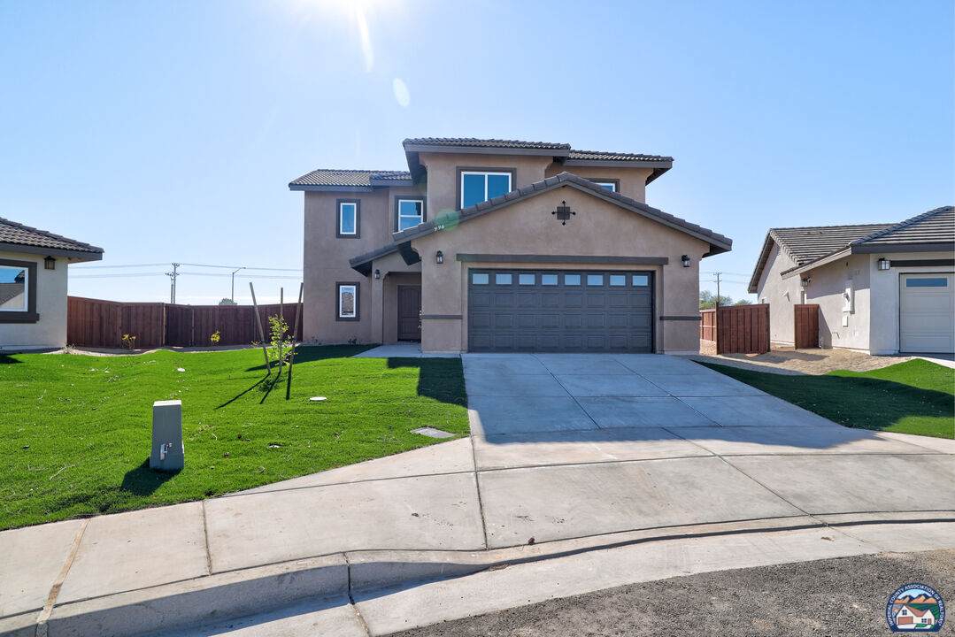 996 Kindig Ave - Photo 1