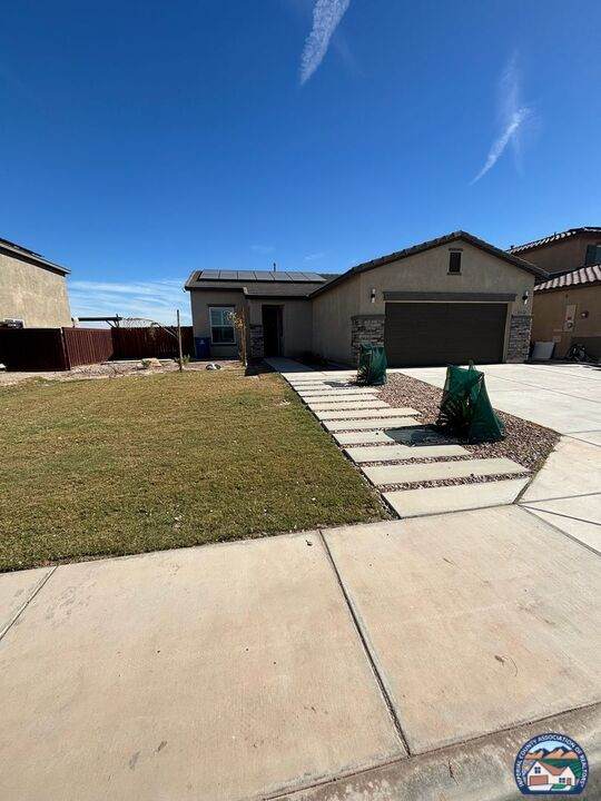 2512 Vista Del Mar Ln - Photo 1