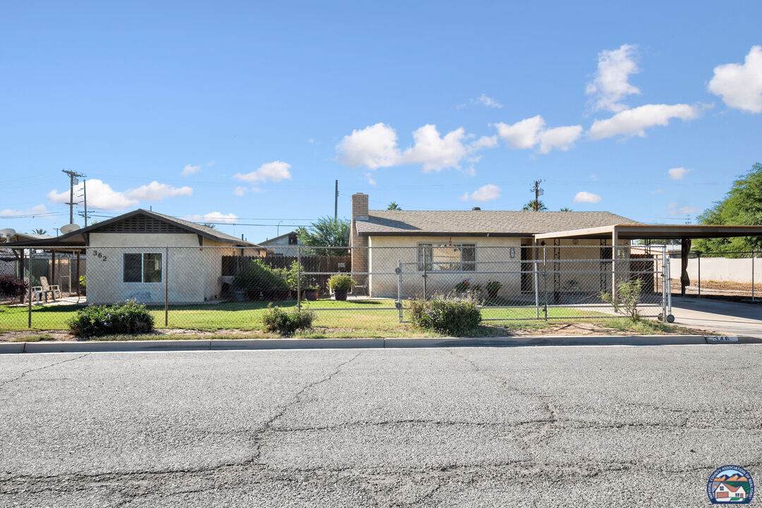 346 5th St - Photo 1