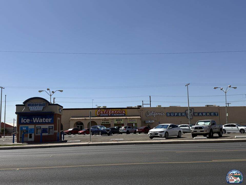 601 Imperial Ave - Photo 1