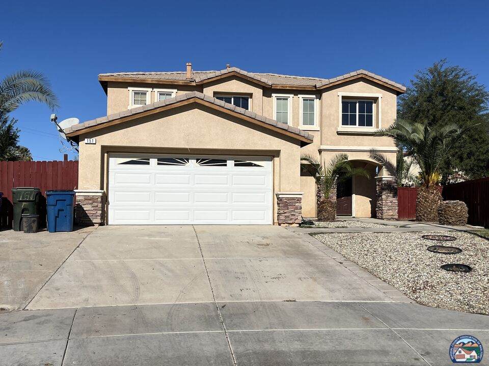 151 Tyler Pl - Photo 1