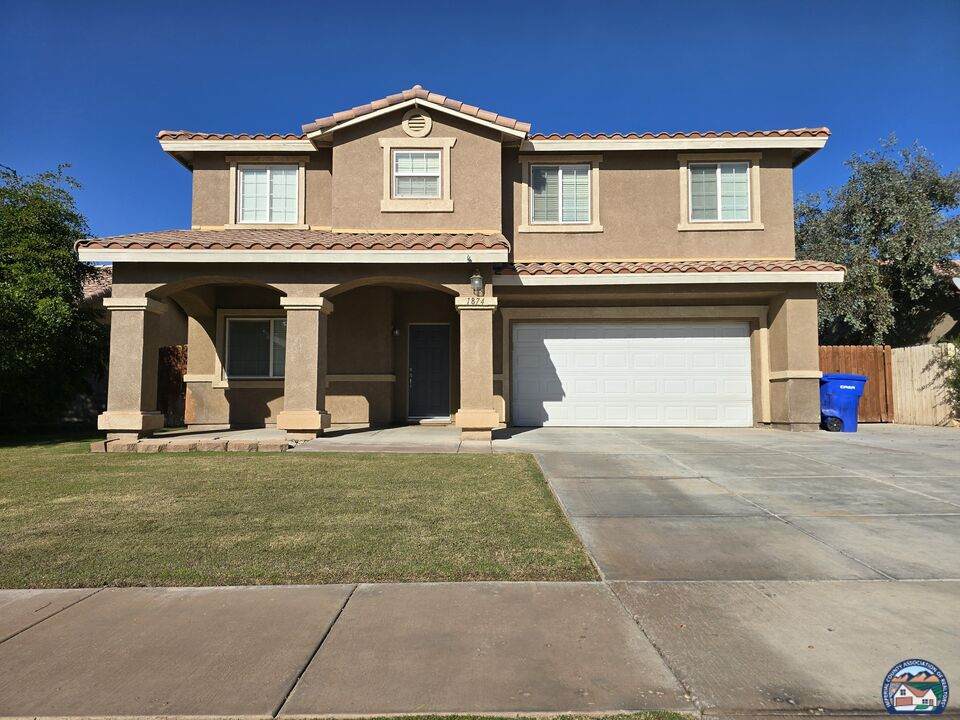 1874 Farmer Dr - Photo 1