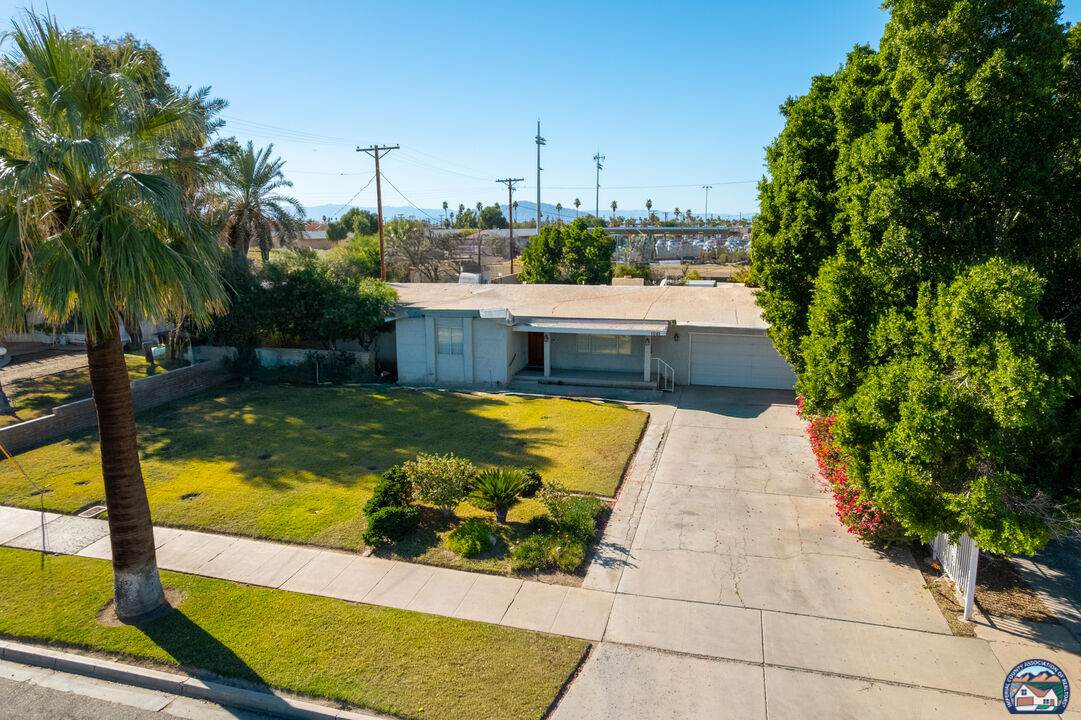 1061 Heber Ave - Photo 1