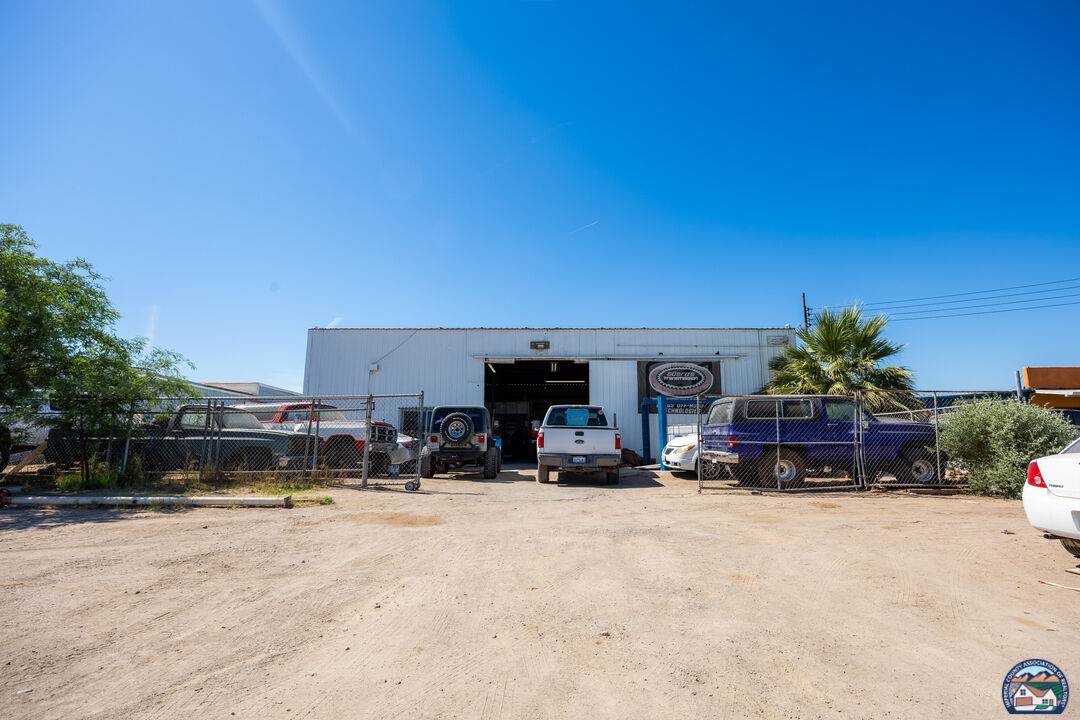 277 Evan Hewes Hwy - Photo 1