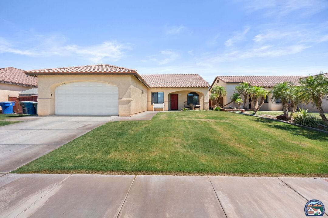 1298 Danenberg Dr - Photo 1