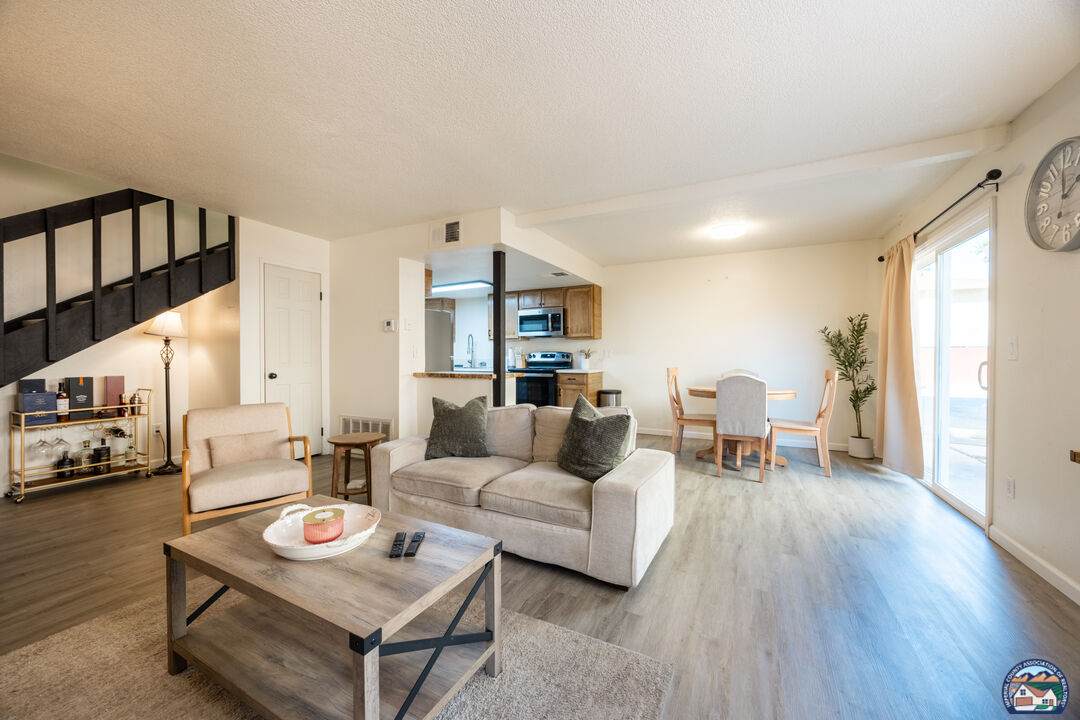 336 Waterman Ave - Photo 1