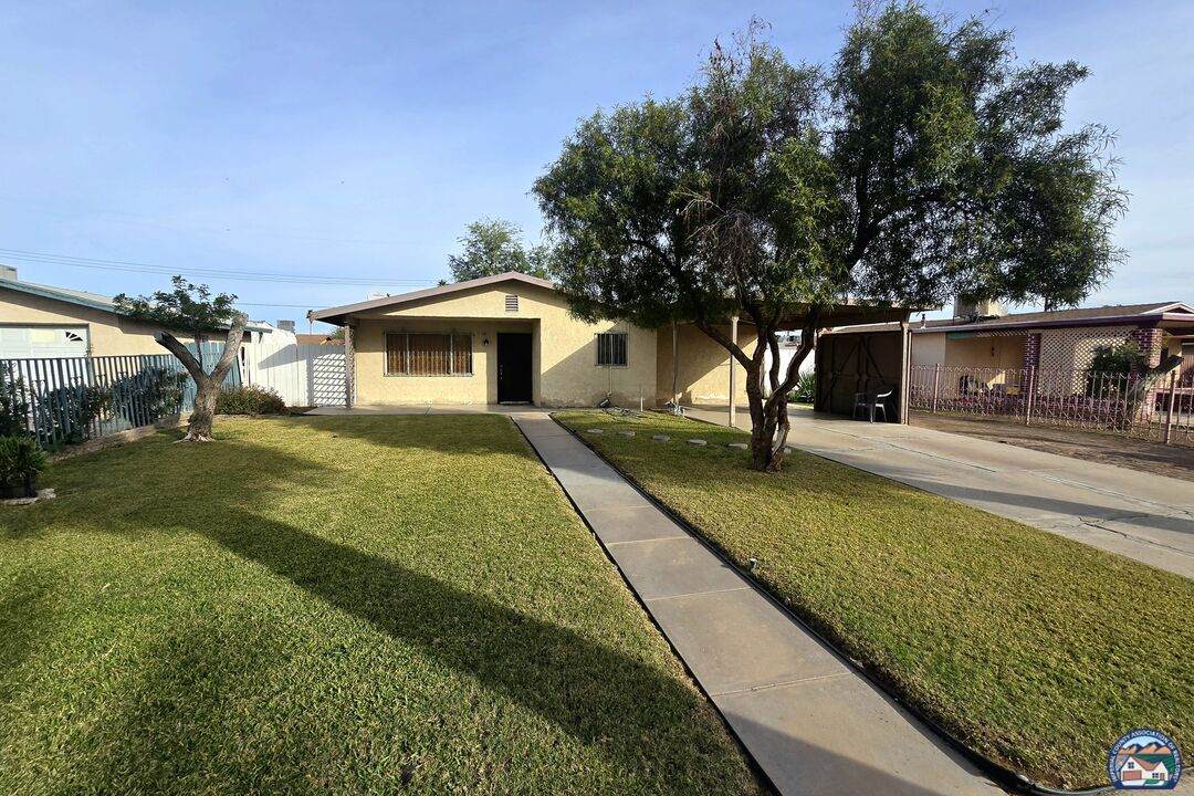 10 Crane Ln - Photo 1