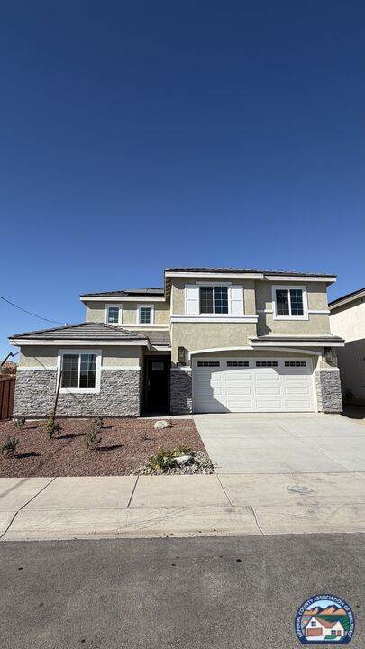 2315 Mayra Ave - Photo 1