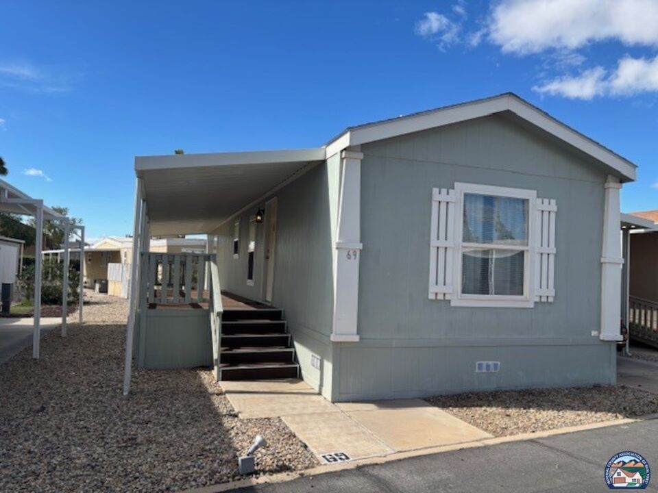 1630 Adams Ave - Photo 1